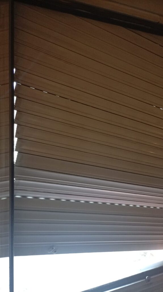 técnico especializado en persianas enrollables